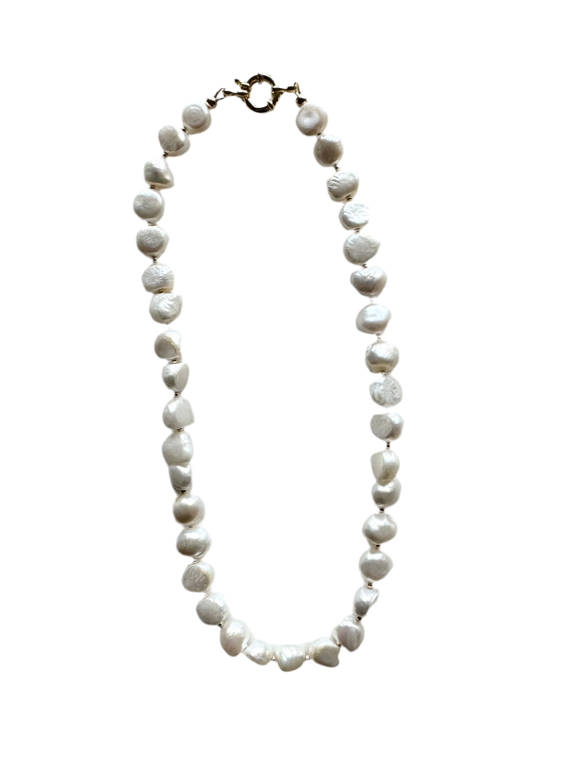 the freshwaster pearl necklace