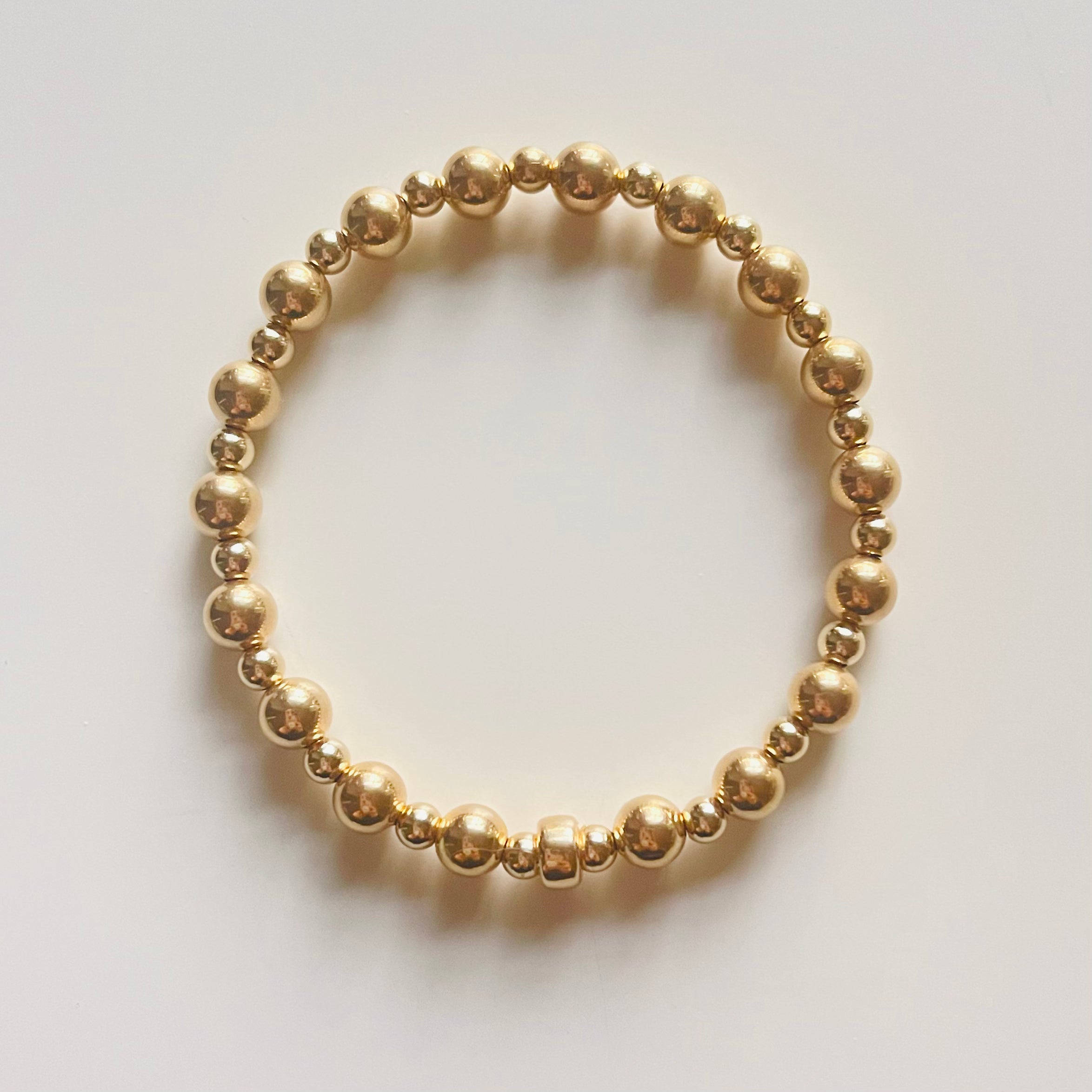 the alternating golden bracelet
